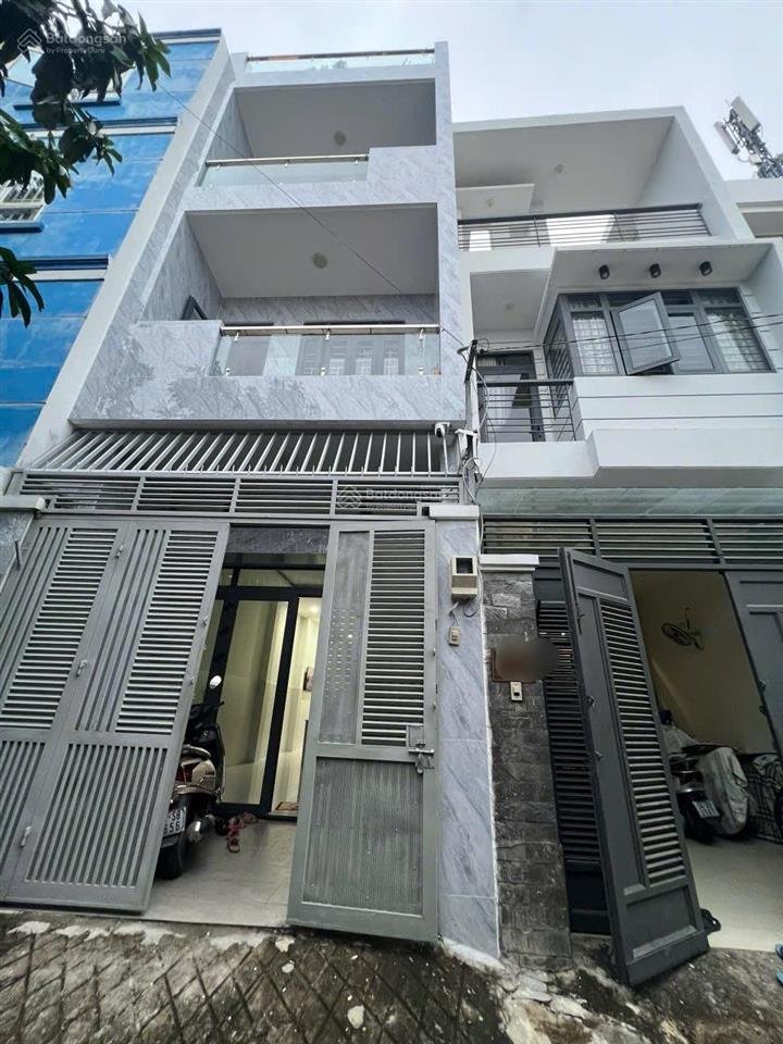 Chủ chuyển về quê sống nên cần chuyển nhượng lại căn nhà 4 tầng bên sông đường 23, hiệp bình chánh