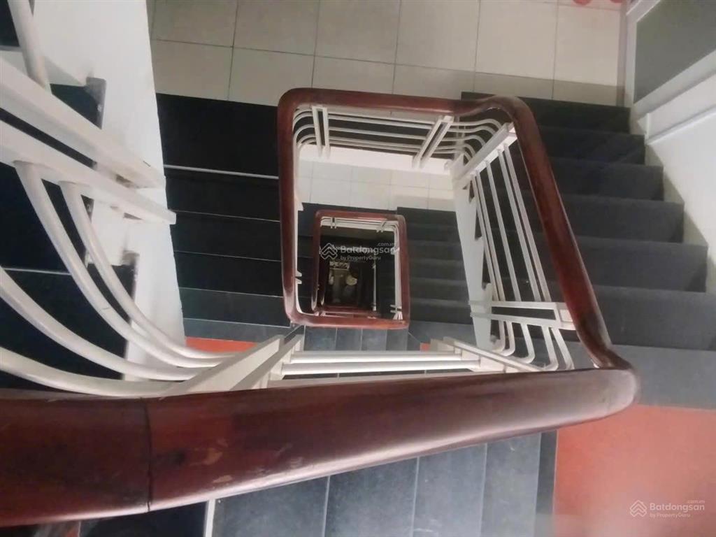 Bán tòa nhà văn phòng hầm 6 tầng thang máy, mặt tiền phạm văn đồng sát gigamall 310 m2 giá 55 tỷ
