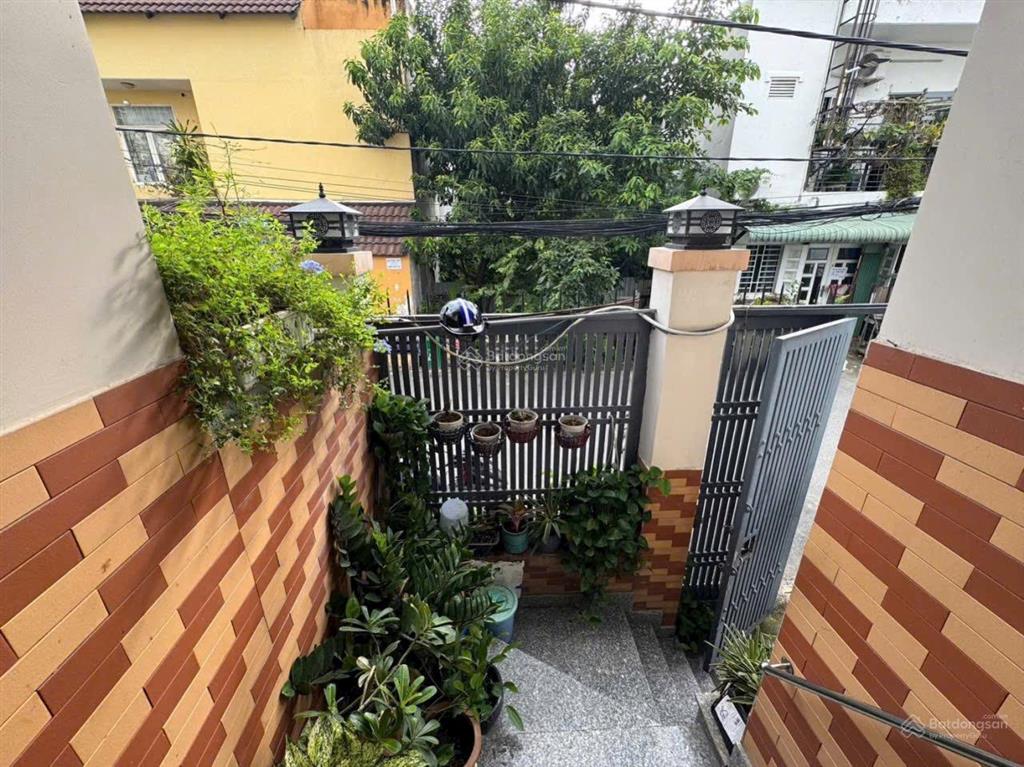 Bán chdv 5 tầng có hầm ngay gigamall phạm văn đồng hiệp bình chánh, thủ đức