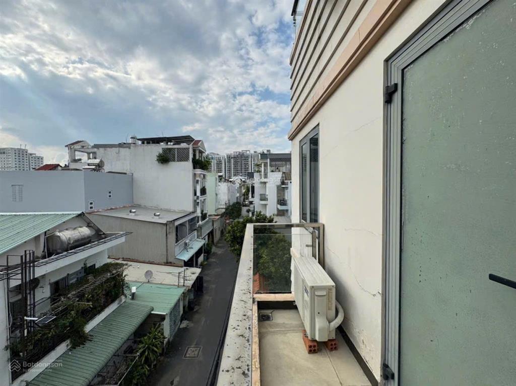 Bán chdv 5 tầng có hầm ngay gigamall phạm văn đồng hiệp bình chánh, thủ đức