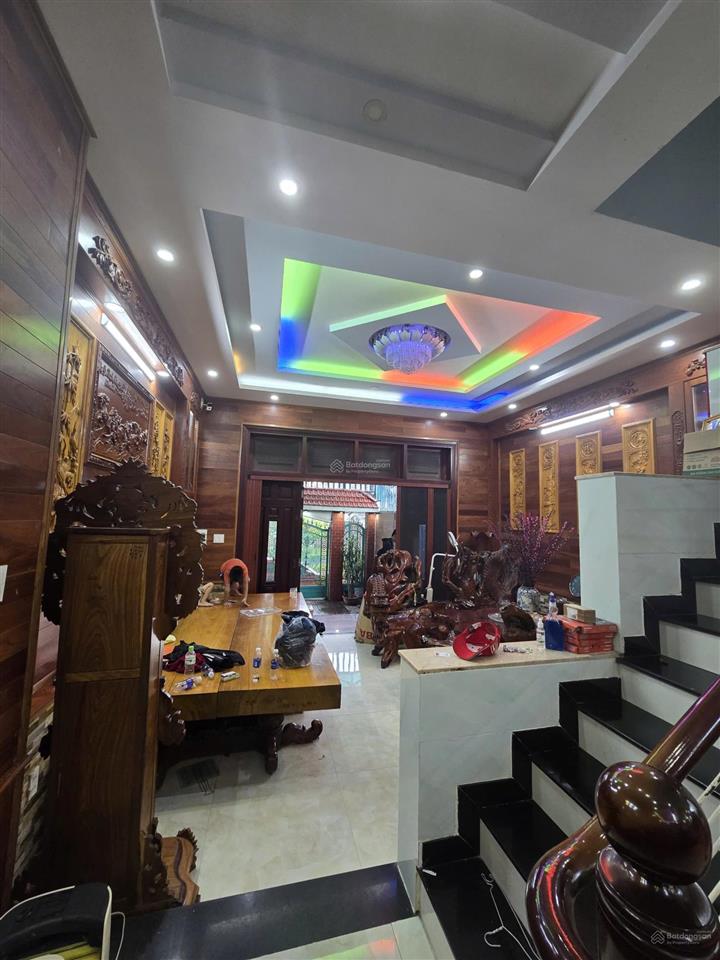 Bán nhà đường xe tải đường 11 quốc lộ 13 cũ, sát sông mát mẻ, hiệp bình phước, 114m2 giá 8,2 tỷ