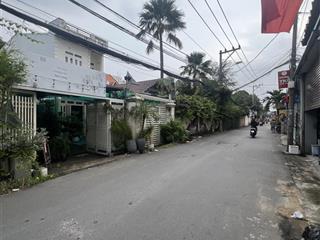 Chủ cần bán biệt thự 3 tầng ngay tttm gigamaill phạm văn đồng hbc thủ đức cách sông chỉ 200m