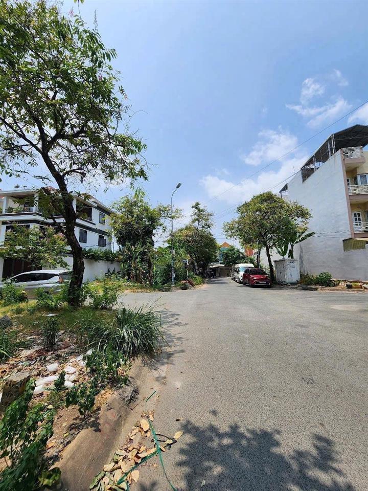 Bán nền đất biệt thự đường 389 khu văn phòng chính phủ sát khu đô thị vạn phúc hiệp bình phước tđ