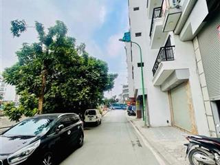 Mặt phố bờ sông sét, vỉa hè, kinh doanh, 6 tầng thang máy, nhà đẹp giá hợp lý, 35m2, hơn 10 tỷ