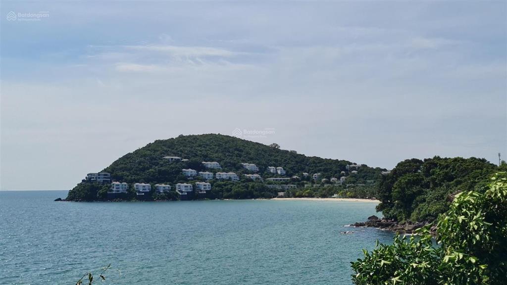 Bán căn biệt thự nghỉ dưỡng  vị trí đắc địa  lợi nhuận 1,3 tỷ/năm  giá 21 tỷ  0919 755 ***