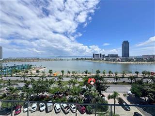 Do chuyển định cư không sử dụng nên cần bán căn hộ 2pn 68m2 view biển trung tâm bãi cháy, hạ long.