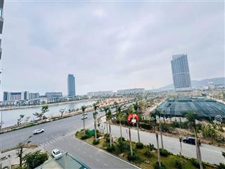Do chuyển định cư không sử dụng nên cần bán căn hộ 3pn 96m2 trung tâm bãi cháy, hạ long