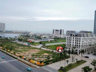 Do chuyển định cư không sử dụng nên cần bán căn hộ 2pn 76m2 view biển trung tâm bãi cháy, hạ long