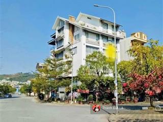 Chính chủ bán căn biệt thự lô góc 186m2 siêu đẹp trung tâm kđt cột 5  cột 8 hòn gai, tp. hạ long