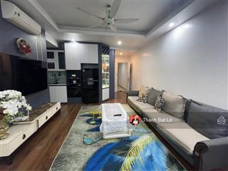 Do chuyển định cư không sử dụng nên cần bán căn hộ 3pn 96m2 trung tâm bãi cháy, hạ long.