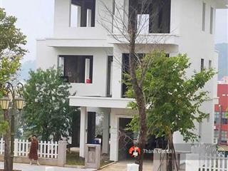 Bán cắt lỗ hơn 2 tỷ căn biệt thự 3,5 tầng 300m2 đồi phoenix, trung tâm du lịch bãi cháy, hạ long