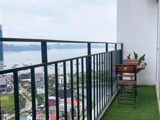 Chính chủ bán căn hộ 2pn 76m2 tầng cao ban công dài view biển trung tâm du lịch bãi cháy, hạ long