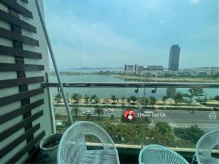 Do chuyển định cư không sử dụng nên cần bán căn hộ 2pn 68m2 view biển trung tâm bãi cháy, hạ long.