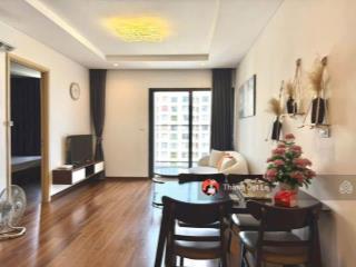 Bán chung cư view biển green bay garden, 2,2 tỷ, 68m2, 2pn + 2wc, nội thất đầy đủ, giá cực chất