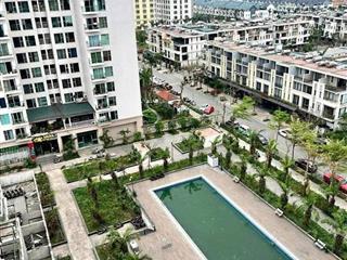 Do chuyển định cư nên cần bán căn 2PN 68m2 ô góc View Biển trung tâm du lịch Bãi Cháy, Hạ Long.     