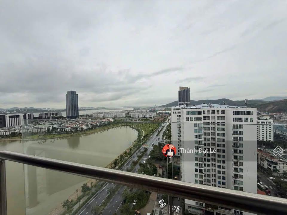 Chính chủ bán căn hộ 2pn 68m2 view biển chung cư bim 24 tầng green bay premium, bãi cháy, hạ long