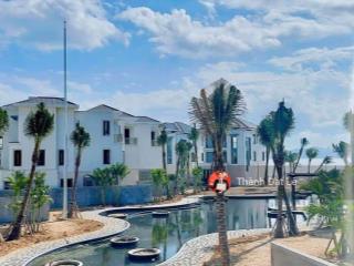 Bán suất ngoại giao căn biệt thự mặt biển 3,5 tầng 200m2 sát bãi tắm bãi cháy, trung tâm hạ long