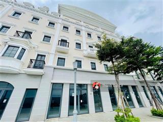 Bán cắt lỗ 3,5 tỷ căn shophouse 5,5 tầng view biển cạnh trục thông 36m ra bãi tắm bãi cháy, hạ long