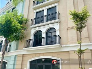 Chính chủ bán căn liền kề 5,5 tầng 88m2 view hồ ven biển tại trung tâm du lịch bãi cháy, hạ long