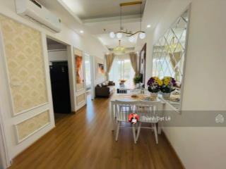 Do chuyển định cư không sử dụng nên cần bán căn hộ 2pn 68m2 trung tâm du lịch bãi cháy, hạ long.