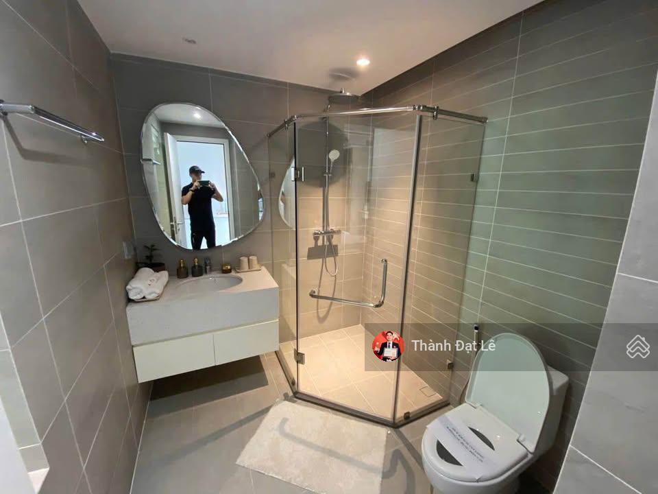 Do chuyển định cư, cần bán cắt lỗ căn 1pn 48m2 mặt đường trung tâm du lịch bãi cháy, hạ long