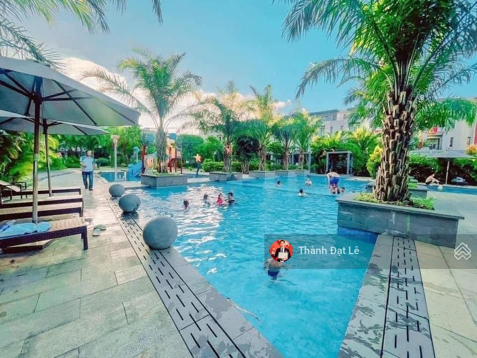 Chính chủ bán căn liền kề 3,5 tầng 103m2 ven biển tại trung tâm du lịch bãi cháy, hạ long