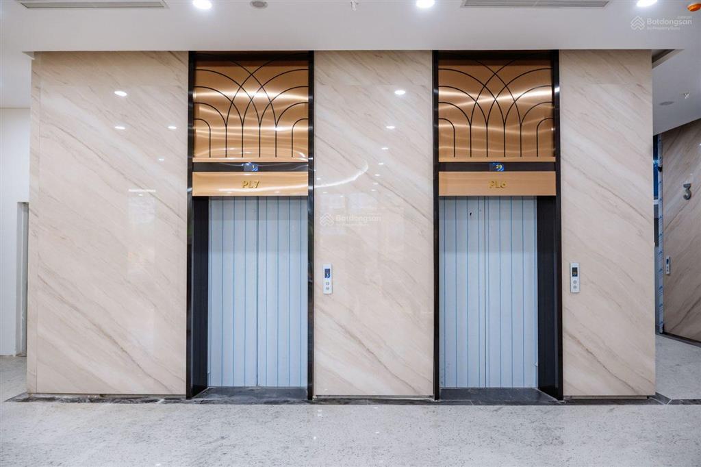 Do chuyển định cư, cần bán cắt lỗ căn studios 41m2 view biển mặt đường trung tâm du lịch bãi cháy