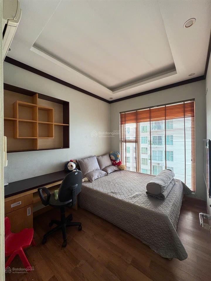 Chính chủ bán căn hộ 2pn 70,5m2 view bể bơi, đông nam đẹp thoáng mát tại trung tâm du lịch bãi cháy