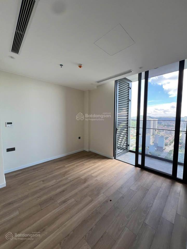 Chính chủ bán căn 2pn 63m2 view biển tầng cao chung cư icon40 trung tâm du lịch bãi cháy, hạ long