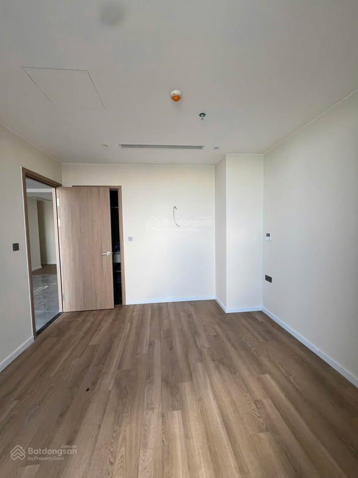 Chính chủ bán căn 2pn 63m2 view biển tầng cao chung cư icon40 trung tâm du lịch bãi cháy, hạ long