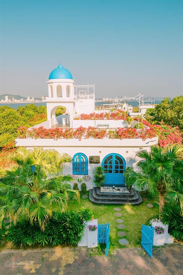 Chính chủ bán căn biệt thự 4 tầng view biển 525m2 gần biển trung tâm du lịch tuần châu, hạ long.