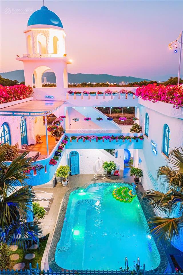 Chính chủ bán căn biệt thự 4 tầng view biển 525m2 gần biển trung tâm du lịch tuần châu, hạ long.