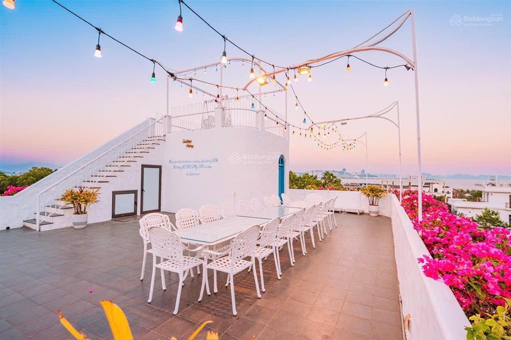 Chính chủ bán căn biệt thự 4 tầng view biển 525m2 gần biển trung tâm du lịch tuần châu, hạ long.