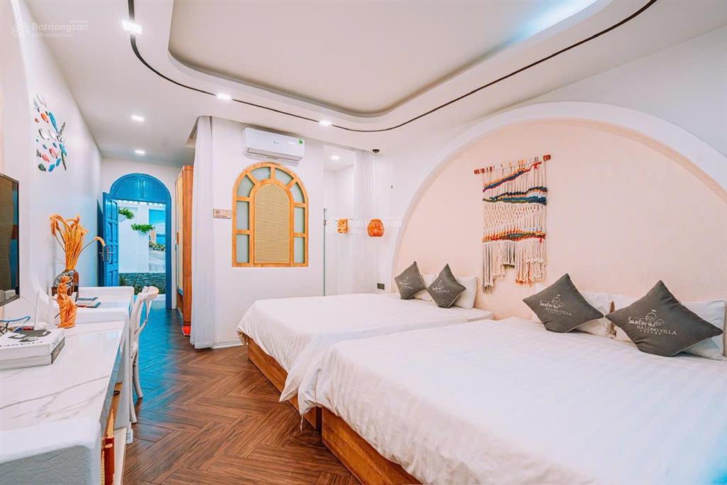 Chính chủ bán căn biệt thự 4 tầng view biển 525m2 gần biển trung tâm du lịch tuần châu, hạ long.