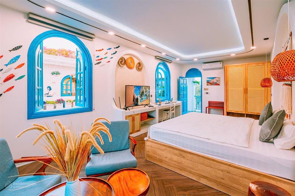 Chính chủ bán căn biệt thự 4 tầng view biển 525m2 gần biển trung tâm du lịch tuần châu, hạ long.