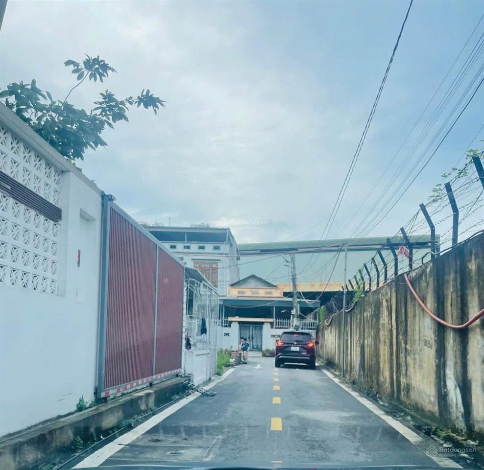 Chính chủ bán đất tặng nhà cấp 4 mái bằng 59m2 phía biển cột 8 hạ long đường ô tô tận cửa.