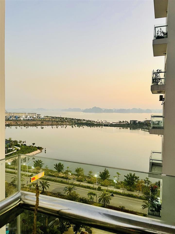 Do chuyển định cư, chính chủ bán căn hộ 3pn 96m2 view biển tại trung tâm du lịch bãi cháy, hạ long