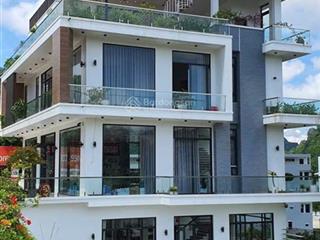 Chính chủ bán căn biệt thự sân vườn 4 tầng view biển đẹp gần 800m2 tại trung tâm hà phong, hạ long.