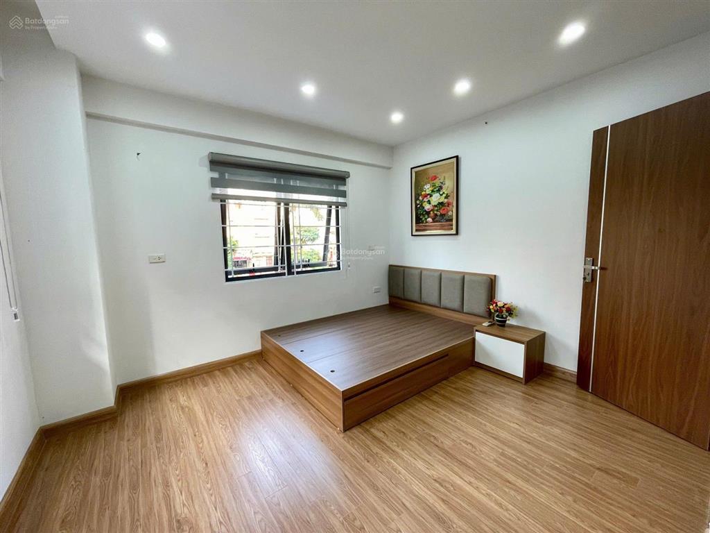 Bán chung cư b1 hàm nghi, 78m vị trí siêu đẹp, lô góc ,3 ngủ full nội thất xịn xò , khu vực đáng ơ