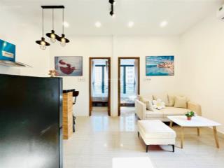 Căn hộ 2 phòng ngủ balcony ngã tư hàng xanh bình thạnh  tp hcm