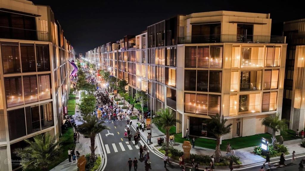 31.5 tỷ shophouse soho the global city 95m2, 5 tầng 7pn 6wc, gần wijo complex, sổ hồng lâu dài
