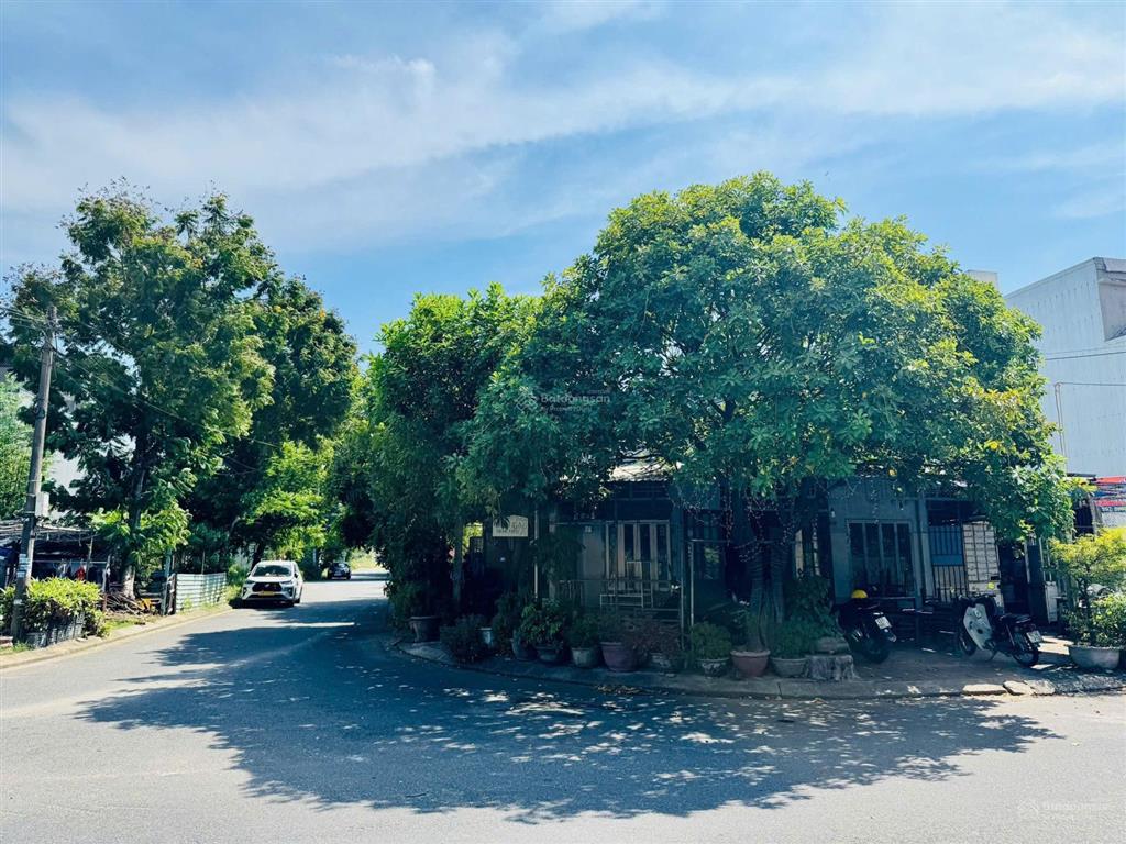 Sốc. bán lô góc trần nguyên đán, liên chiểu, đà nẵng. giá nhỉnh bằng lô ống 12 tỷ 135m2