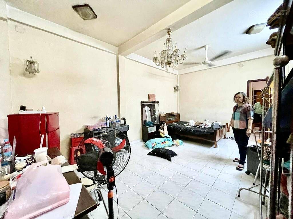 Mặt tiền k doanh, xe tải, sát nguyễn thái sơn, gần phạm văn đồng, sân bay *68m2 x 4tầng* hơn 11 tỷ