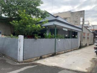 Bán đất tặng nhà cấp 4 hxh đường ql13, gần kdc vạn phúc, góc 2 mặt tiền. hiệp bình phước.giá 7.8 tỷ