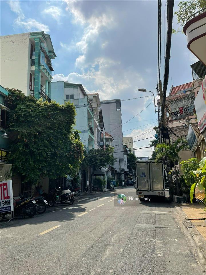 Bán nhà mặt tiền khu sân bay phường 4, tân bình 165m2, tiện xây căn hộ giá tốt chỉ 136tr/m2