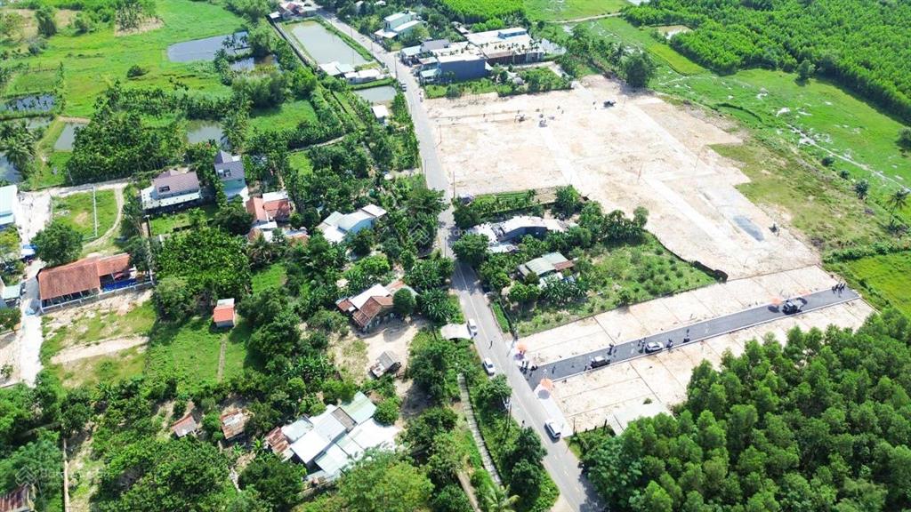 Cần bán gấp 2 lô đất đẹp giá chỉ 9xx triệu/lô