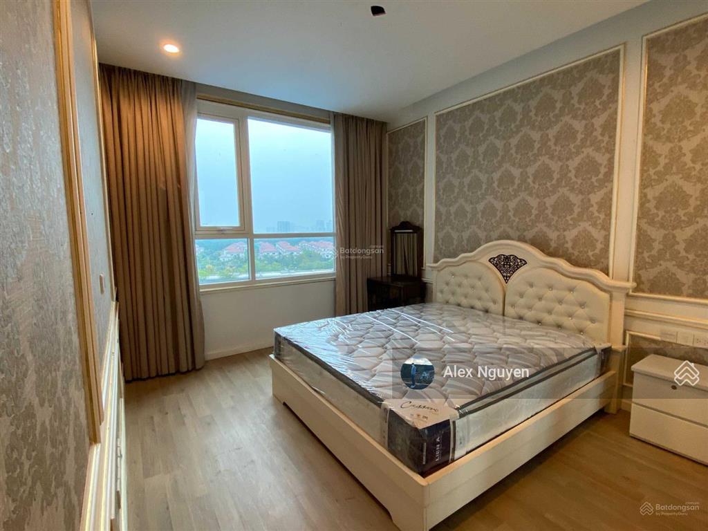 Cho thuê căn hộ cao cấp sarimi  2 pn. đầy đủ nội thất, view quận 1 bitexco. 33tr/1th