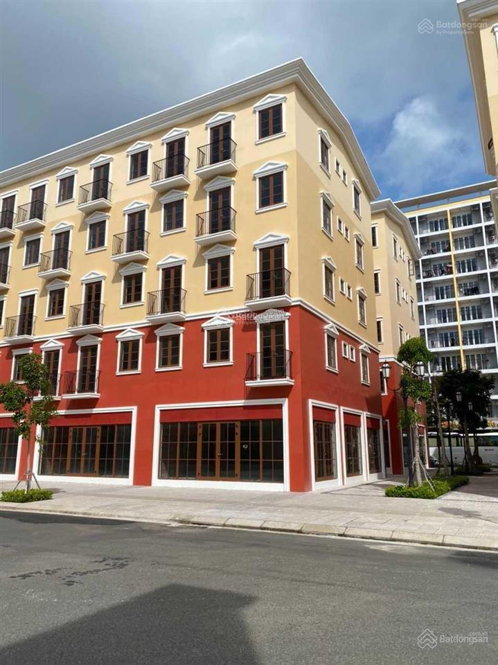 Bán nhanh shophouse 2 mặt thoáng trục lđt đất 120m²đã có sổ đỏgần biển  giá 8,x tỷ 0898 379 ***