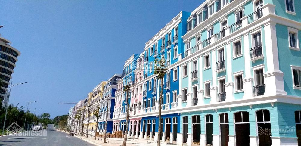 Cắt lỗ sâu căn góc trục d1  gần biển, quảng trường  full nội thất  giá 1x tỷ  0898 379 ***