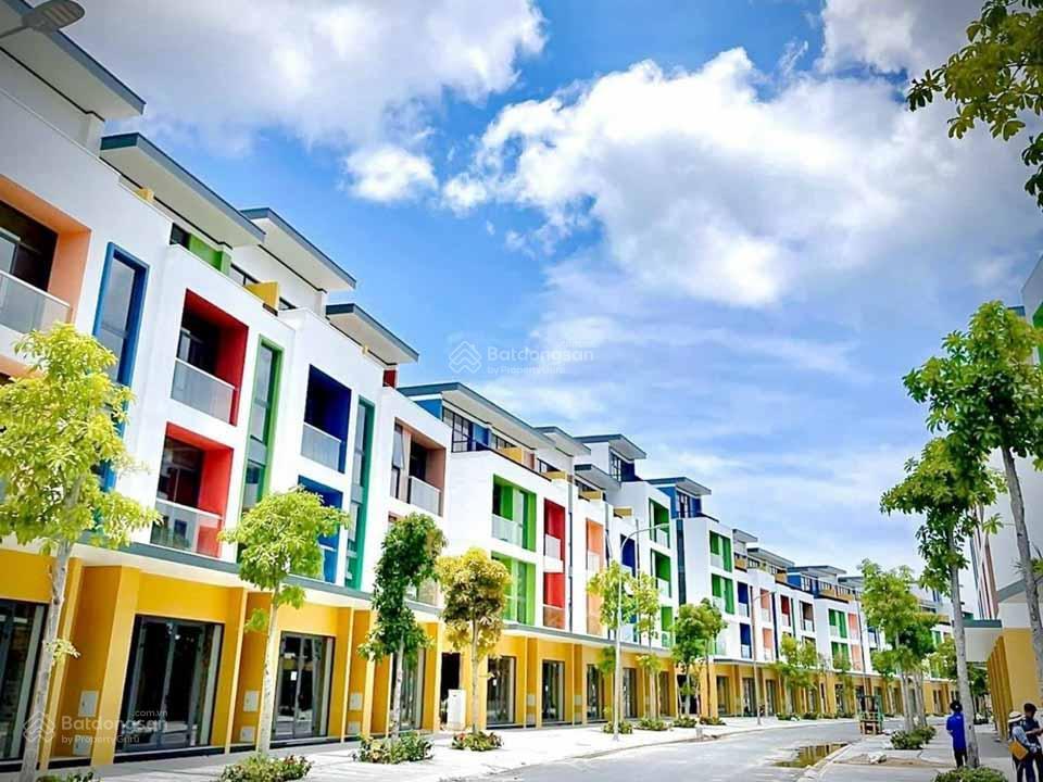 Cắt lỗ sâu căn shop meyhome 3.5 tầng, đã có sổ đỏ lâu dài, gần biển, giá từ 6, x tỷ